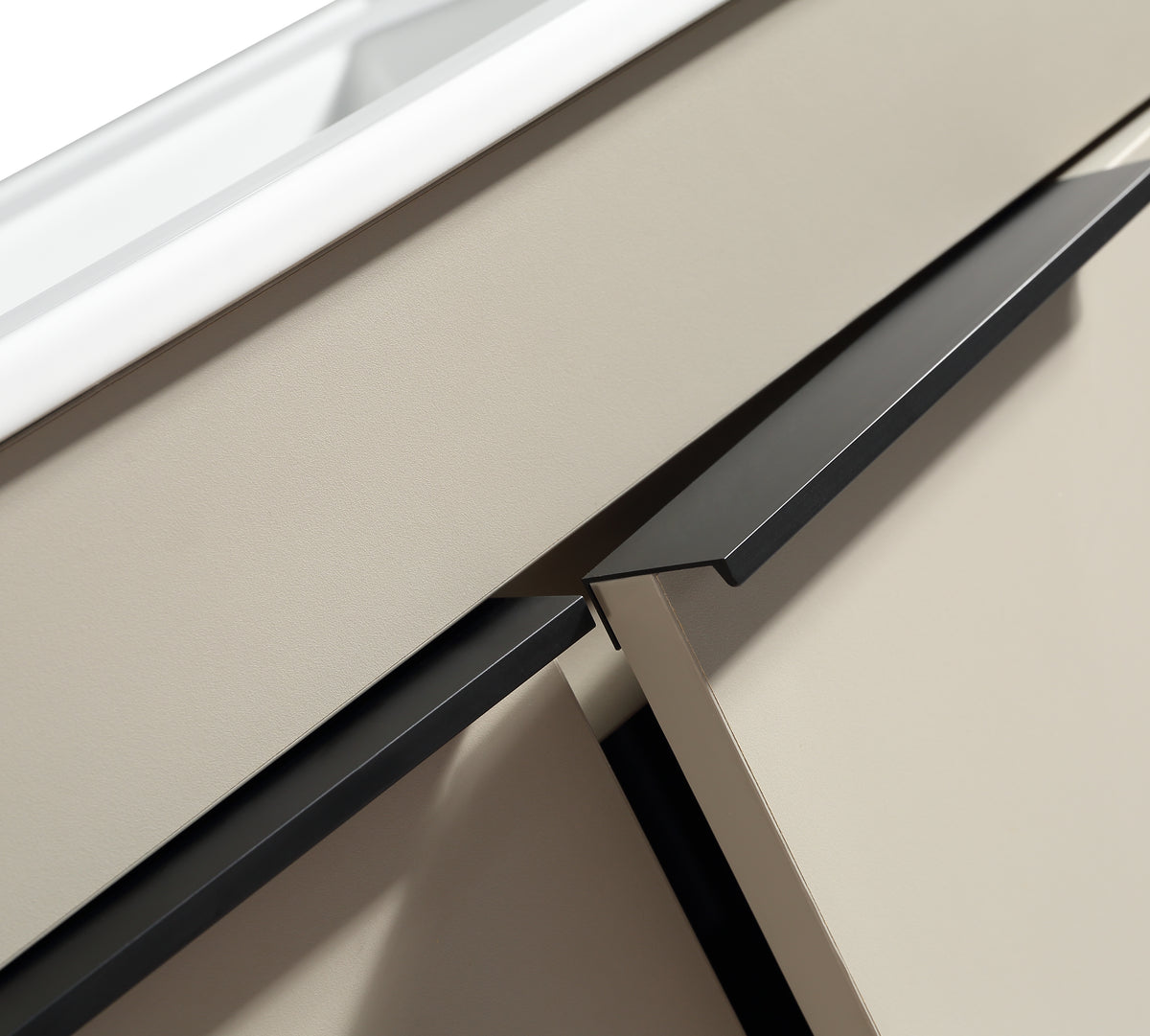 Sora Handle Black