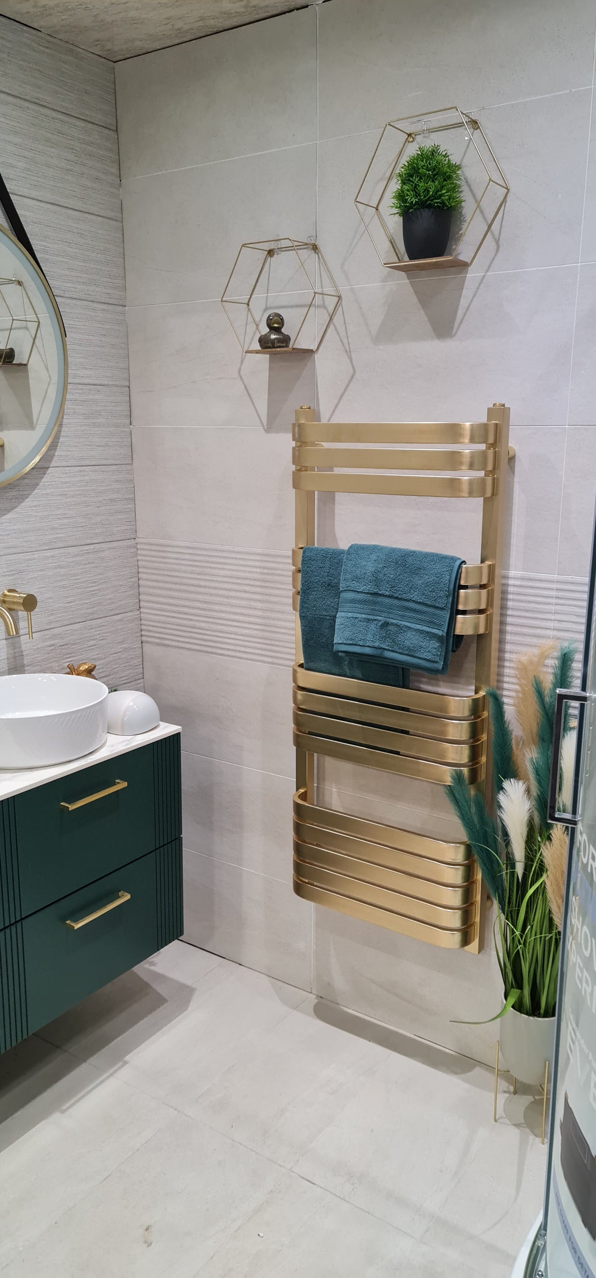 Auckland Brushed Brass Towel Warmer - 1200*500mm - product image 3
